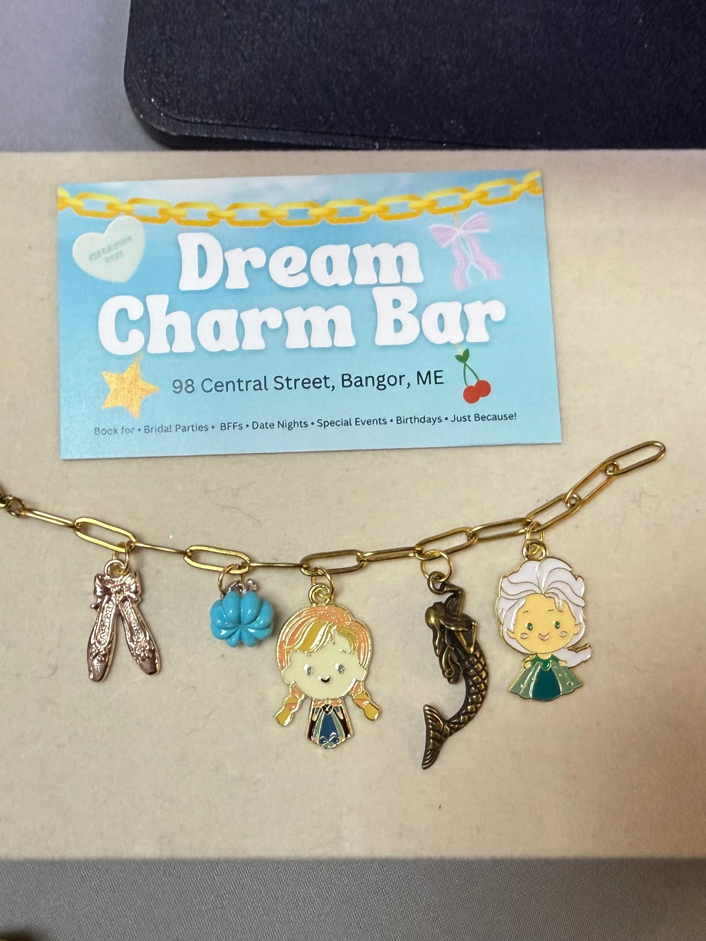 Charm Bar - Surprise Bracelet (Paperclip)
