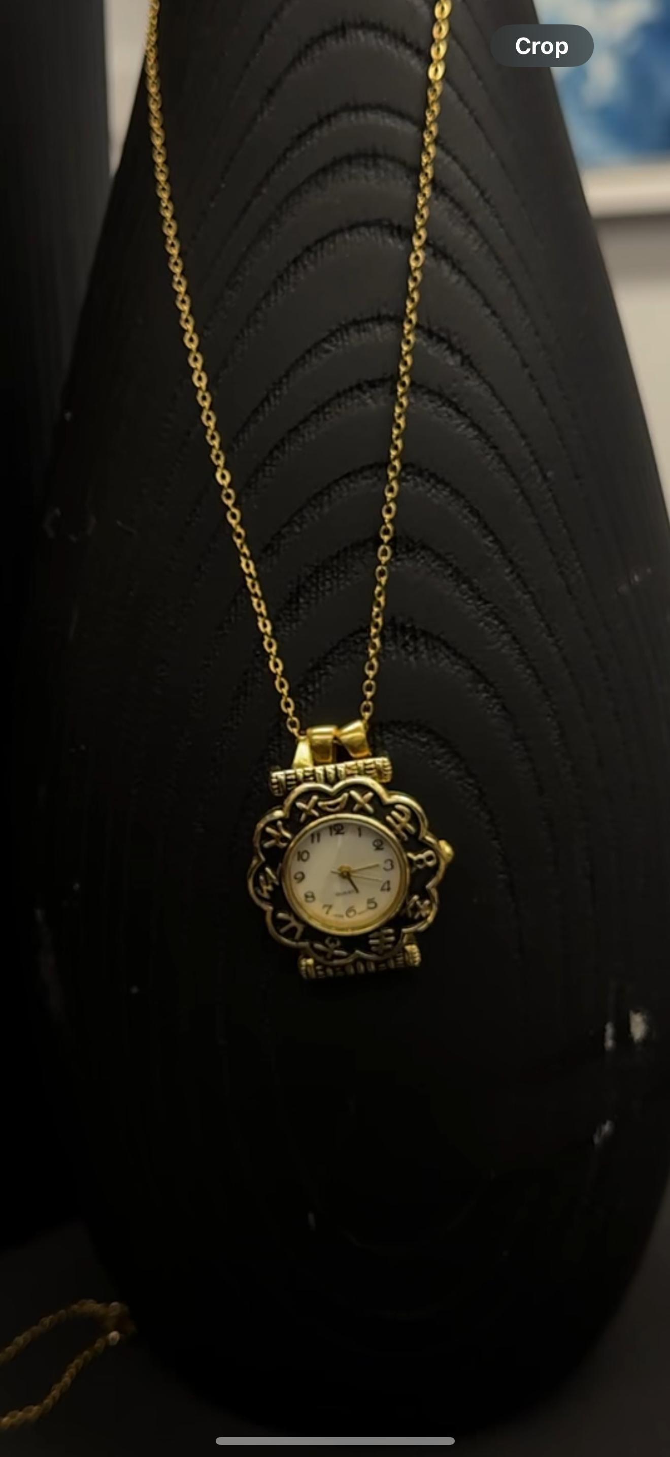 Timeless Statement Necklace (Black w. Gold Flower)