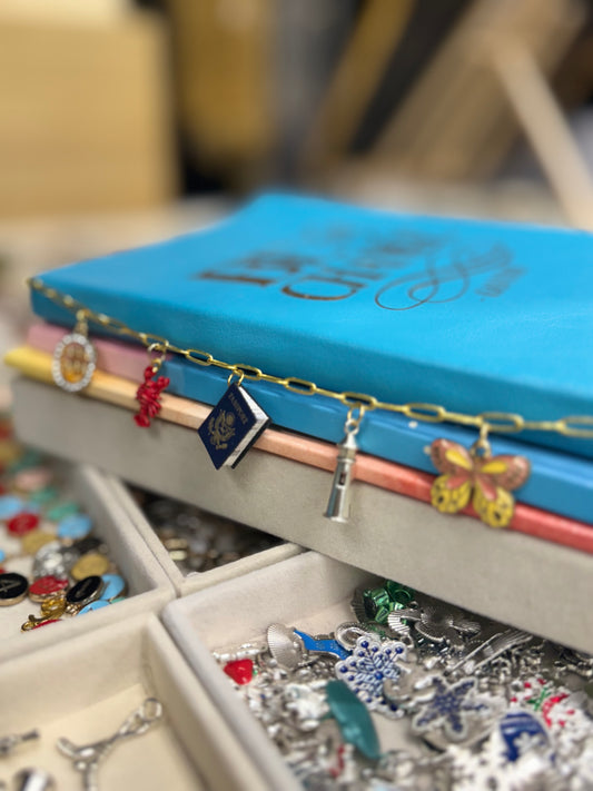 Charm Bar - Surprise Book Charms