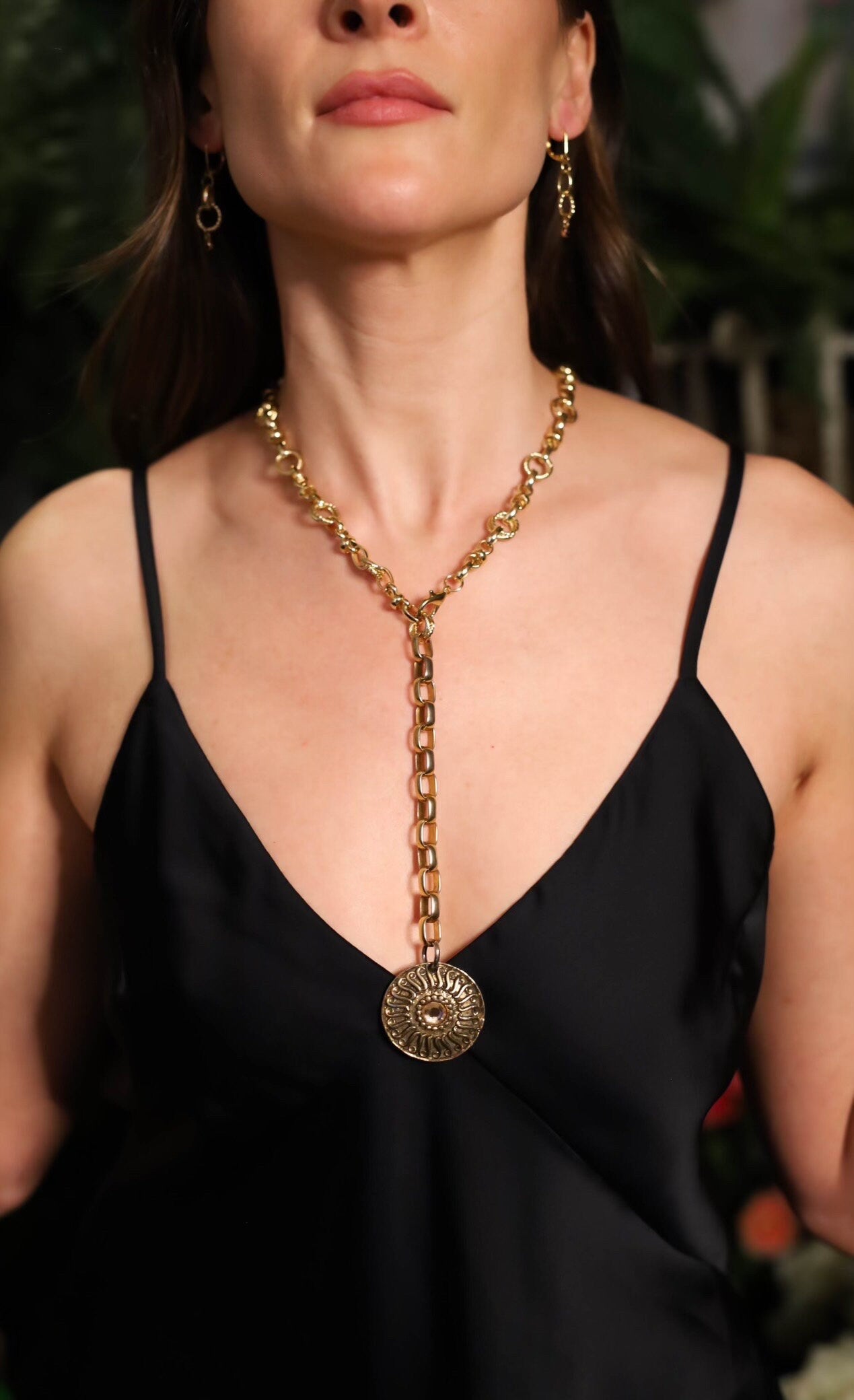 Heavy Gold Medalion-like Pendant Necklace